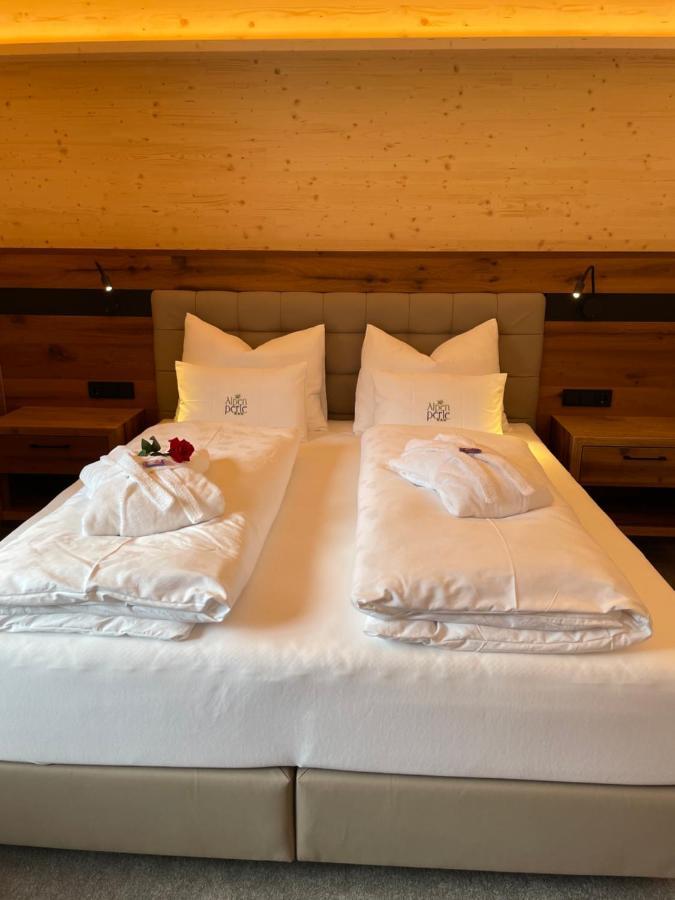 Pension Alpenperle Holzgau Exterior foto